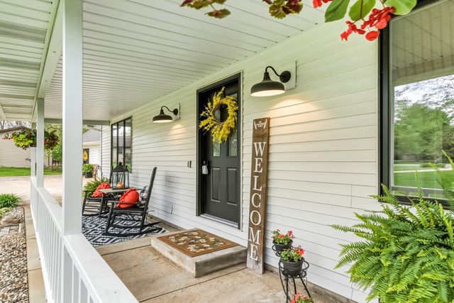 23070 Prairie View Court, Mattawan, MI 49071