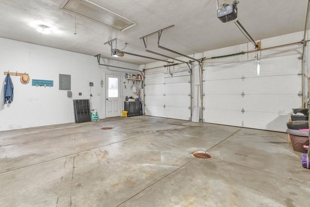 23070 Prairie View Court, Mattawan, MI 49071