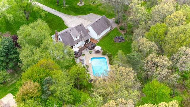 23070 Prairie View Court, Mattawan, MI 49071
