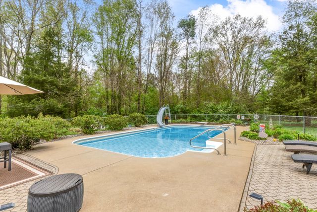 23070 Prairie View Court, Mattawan, MI 49071