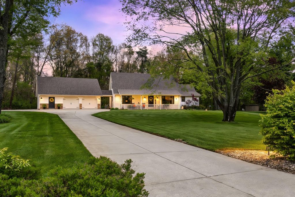 23070 Prairie View Court, Mattawan, MI 49071