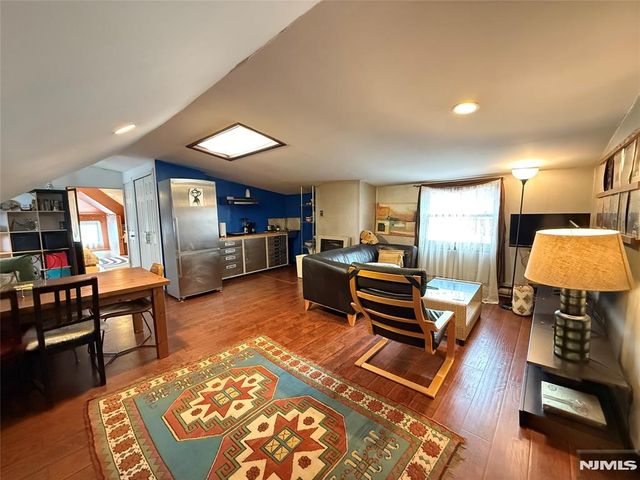 799 2nd Street, Secaucus, NJ 07094