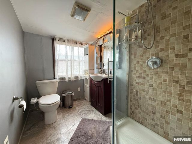 799 2nd Street, Secaucus, NJ 07094