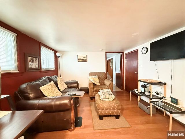 799 2nd Street, Secaucus, NJ 07094