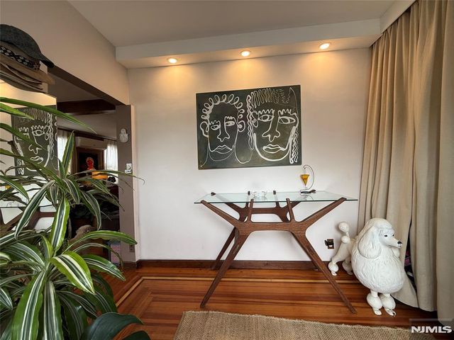 799 2nd Street, Secaucus, NJ 07094