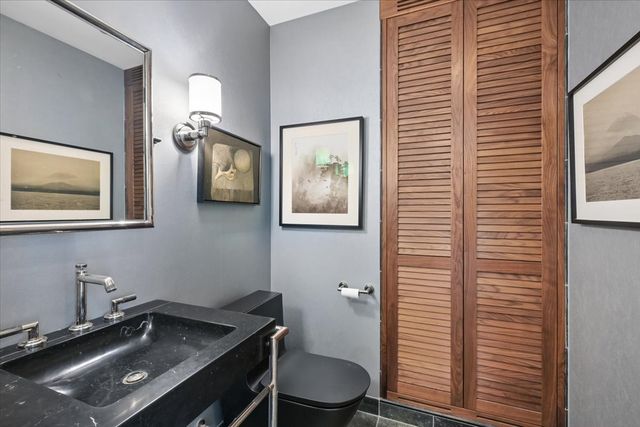 401 N Wabash Avenue 38A, Chicago, IL 60611