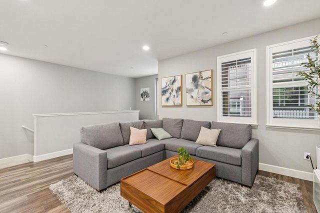 1018 Onofrio Lane 2, San Jose, CA 95131