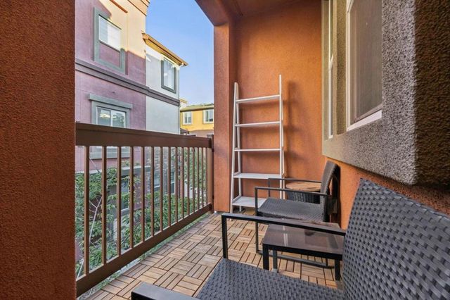 1018 Onofrio Lane 2, San Jose, CA 95131