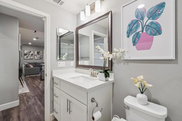1018 Onofrio Lane 2, San Jose, CA 95131
