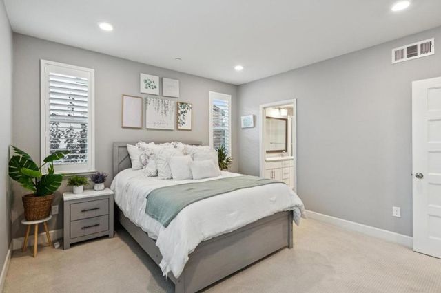 1018 Onofrio Lane 2, San Jose, CA 95131