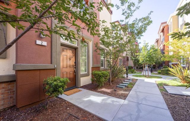 1018 Onofrio Lane 2, San Jose, CA 95131
