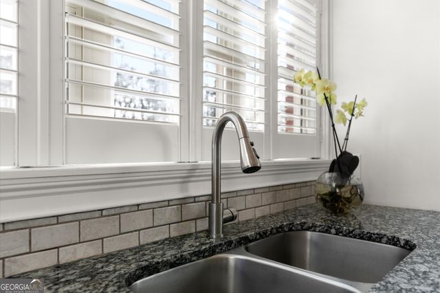 7277 AVALON Drive, Douglasville, GA 30135