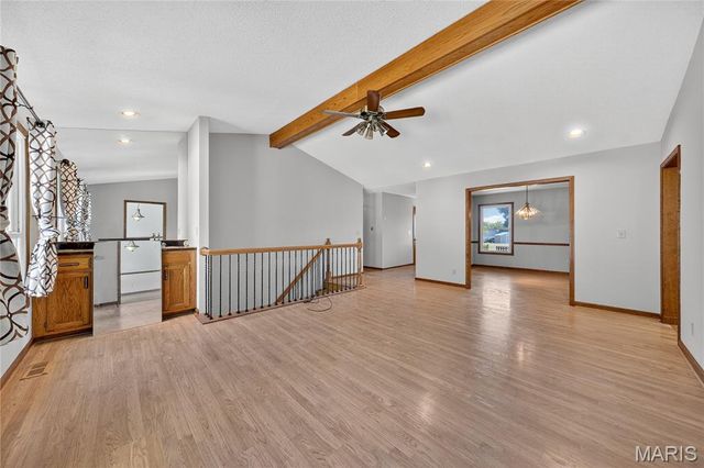 8 Grayson Ridge Drive, Washington, MO 63090
