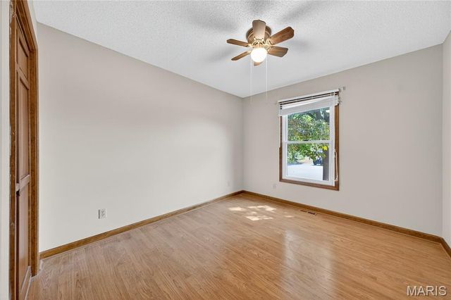 8 Grayson Ridge Drive, Washington, MO 63090