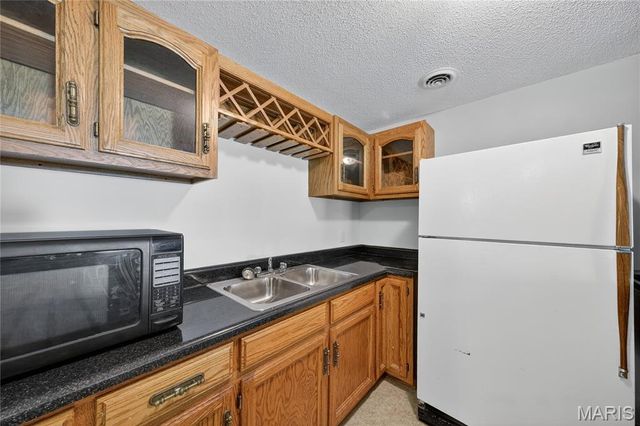 8 Grayson Ridge Drive, Washington, MO 63090