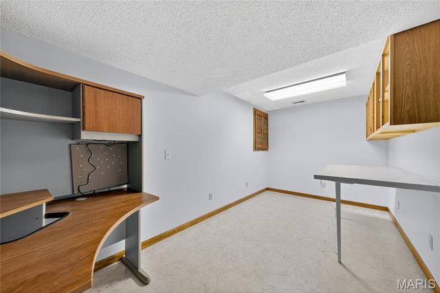 8 Grayson Ridge Drive, Washington, MO 63090