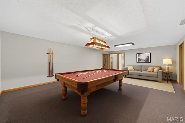 8 Grayson Ridge Drive, Washington, MO 63090