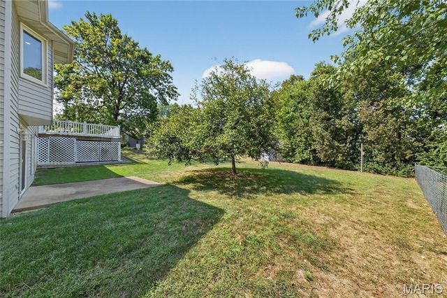 8 Grayson Ridge Drive, Washington, MO 63090