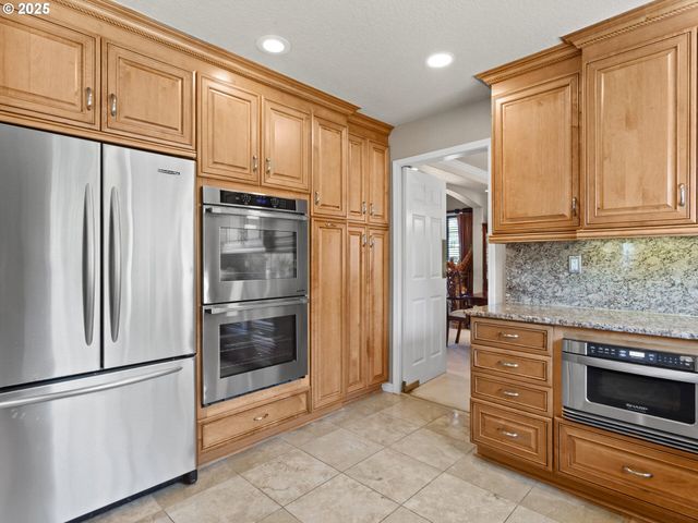 4000 Nw DAHLIA Dr, Camas, WA 98607