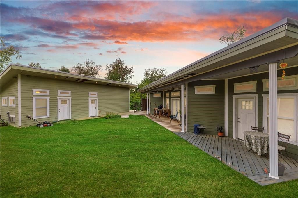 1226 N CENTENNIAL Avenue, West Fork, AR 72774