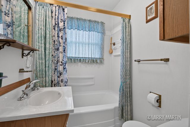 3780 Cheyenne Drive SW, Grandville, MI 49418