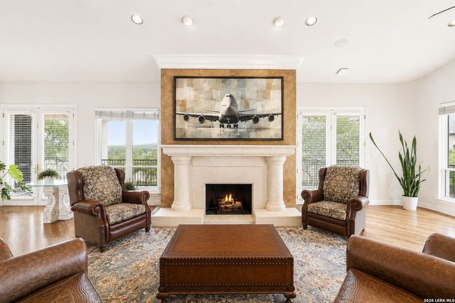 107 Deerwood Drive, Kerrville, TX 78028