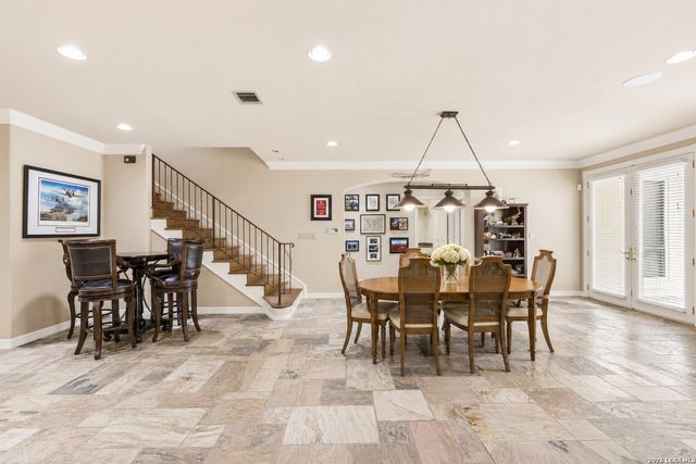 107 Deerwood Drive, Kerrville, TX 78028