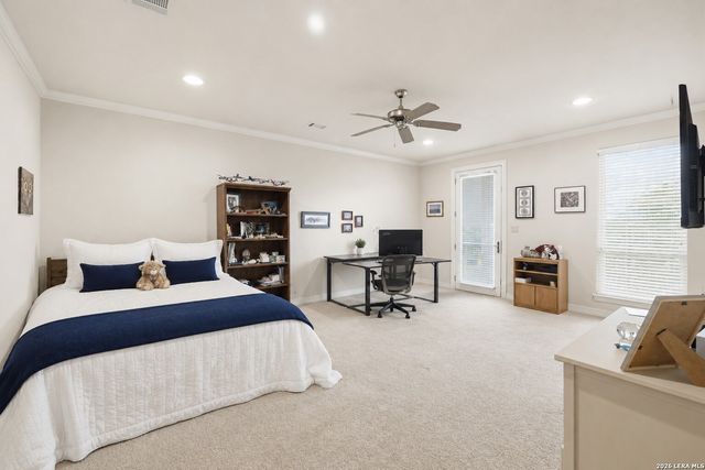 107 Deerwood Drive, Kerrville, TX 78028