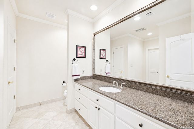 107 Deerwood Drive, Kerrville, TX 78028