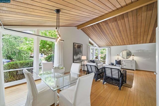 157 Shuey Dr, Moraga, CA 94556