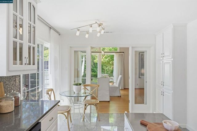 157 Shuey Dr, Moraga, CA 94556