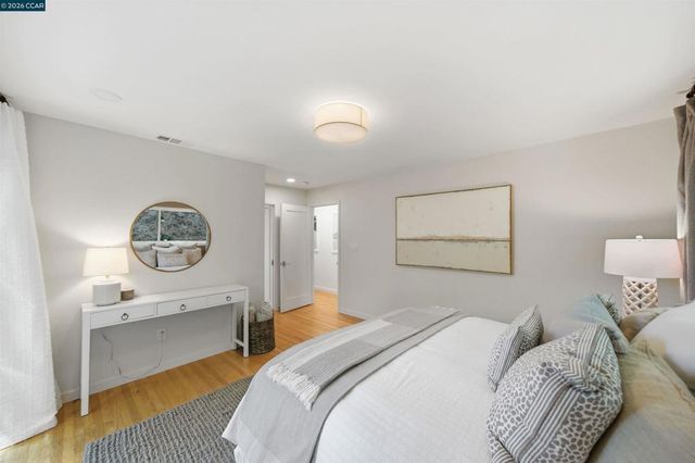 157 Shuey Dr, Moraga, CA 94556