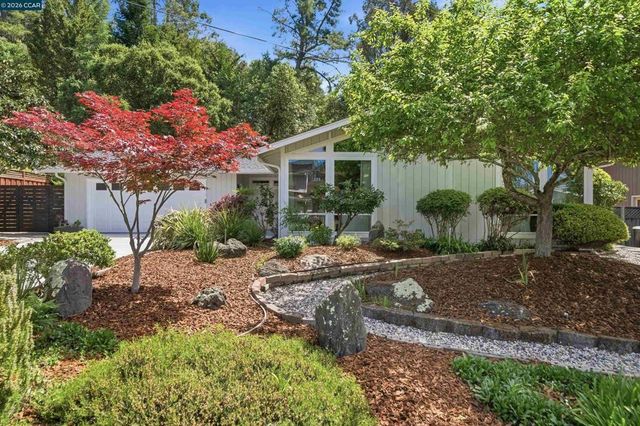 157 Shuey Dr, Moraga, CA 94556