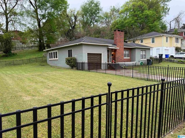 821 46TH STREET, Fairfield, AL 35064