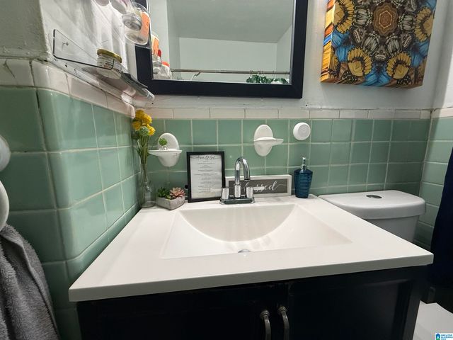 821 46TH STREET, Fairfield, AL 35064