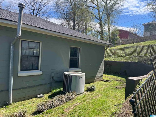 821 46TH STREET, Fairfield, AL 35064