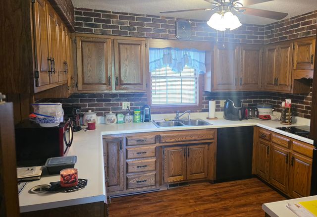 7745 S BENNETT DR, Columbia, MO 65201