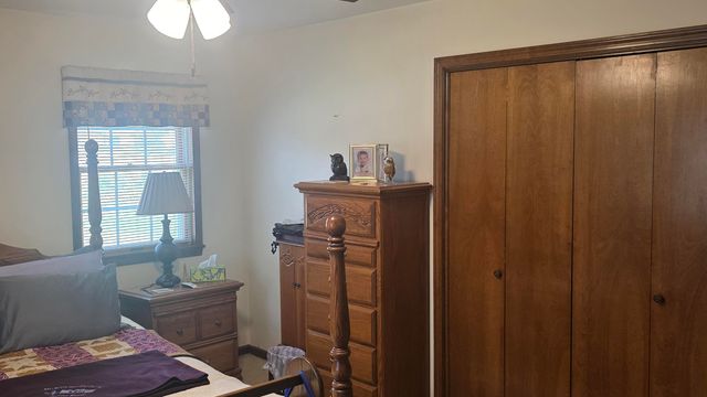 7745 S BENNETT DR, Columbia, MO 65201
