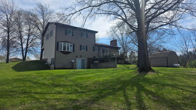 7745 S BENNETT DR, Columbia, MO 65201