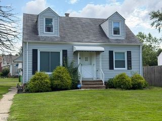310 Grand Boulevard, Bedford, OH 44146