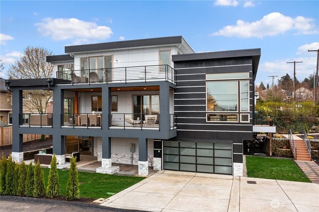 3202 Burnett Avenue N, Renton, WA 98056