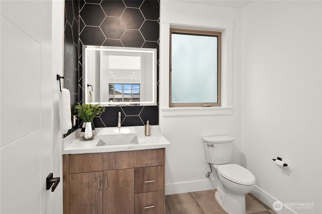 3202 Burnett Avenue N, Renton, WA 98056