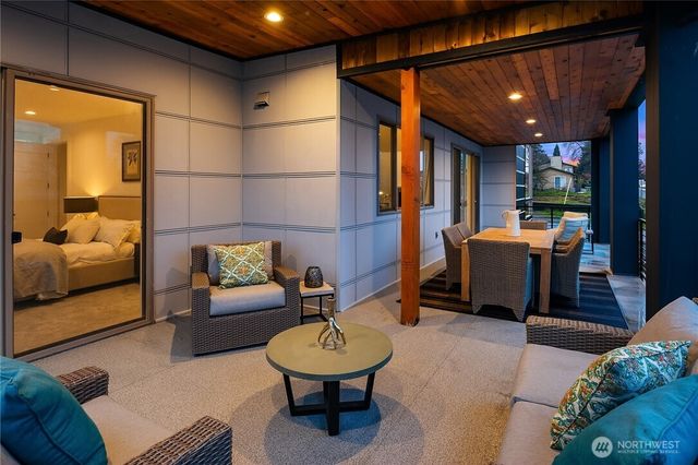 3202 Burnett Avenue N, Renton, WA 98056