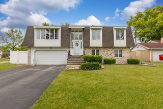 300 Milburn Avenue, Crete, IL 60417
