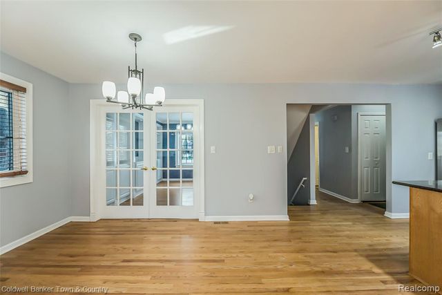 1010 Oak Ridge Circle, Brighton, MI 48116