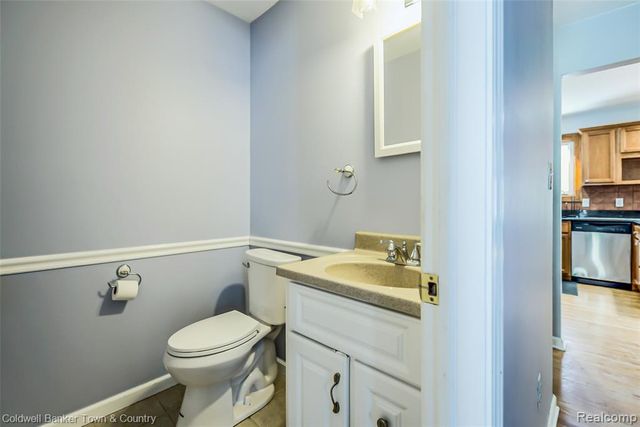 1010 Oak Ridge Circle, Brighton, MI 48116