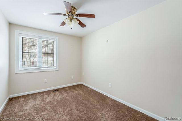 1010 Oak Ridge Circle, Brighton, MI 48116