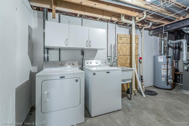 1010 Oak Ridge Circle, Brighton, MI 48116