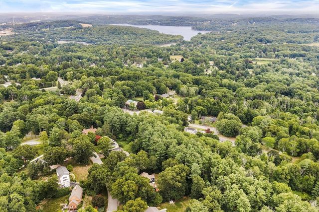107 Sandra Ln, North Andover, MA 01845