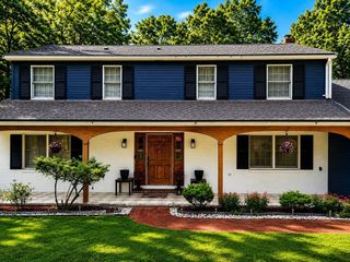 107 Sandra Ln, North Andover, MA 01845